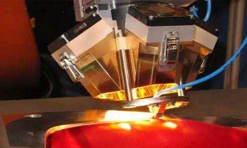 為什么激光焊接機(jī)焊接時會出現(xiàn)焊穿的情況？