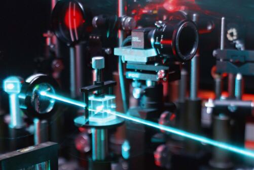 激光設(shè)備的工作原理，基本原理介紹！